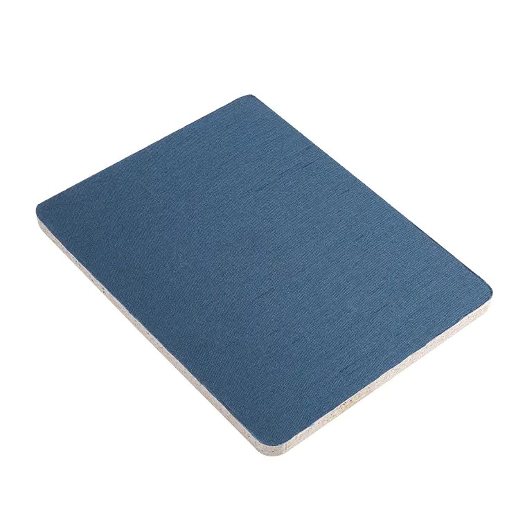 Quels sont les avantages du panneau mural WPC en termes de durabilité par rapport aux matériaux muraux traditionnels?