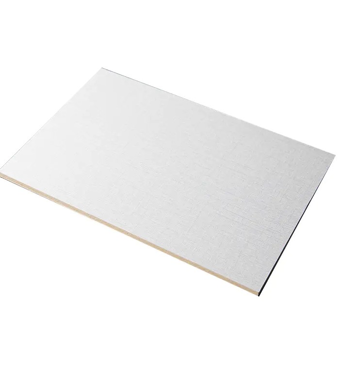 Comment le panneau mural incurvé fonctionne-t-il en termes de résistance à la pression du vent et de résistance au tremblement de terre?